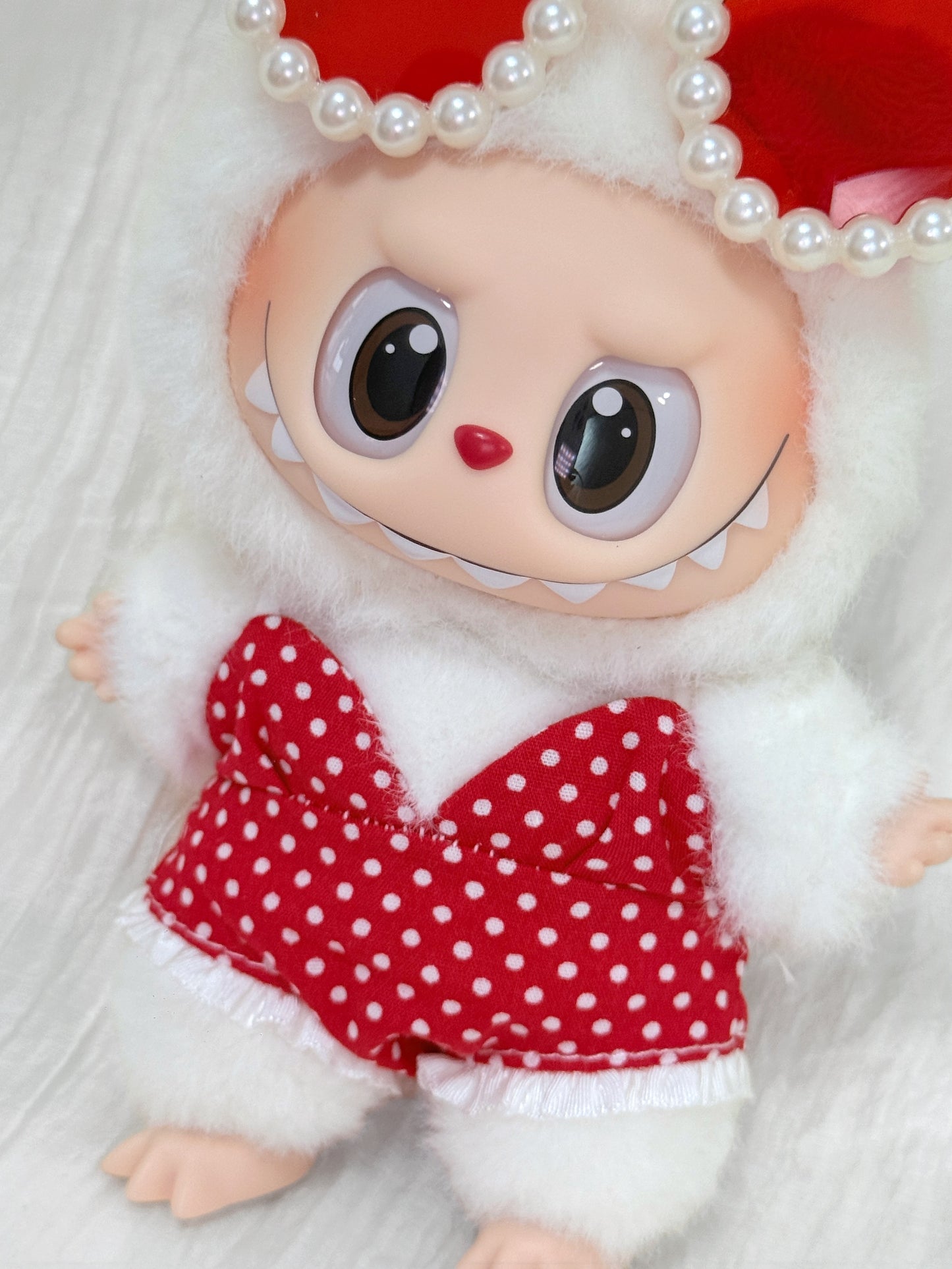 Labubu Clothes – Retro Polka Dot Swimsuit Set with Pearl Sunglasses (Handmade Summer Look)