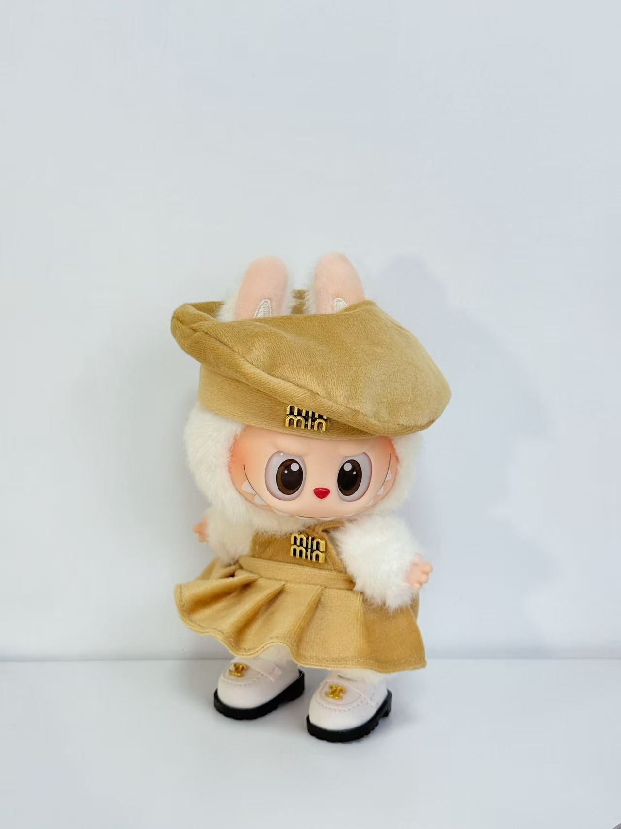 Labubu Clothes – Vintage Idol-Inspired Outfit Set with 3 Hat Styles (Handmade)