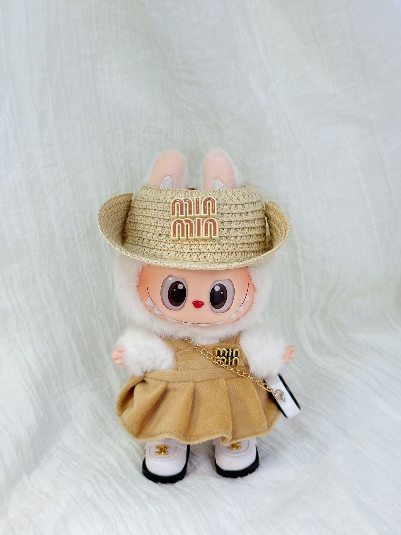 Labubu Clothes – Vintage Idol-Inspired Outfit Set with 3 Hat Styles (Handmade)
